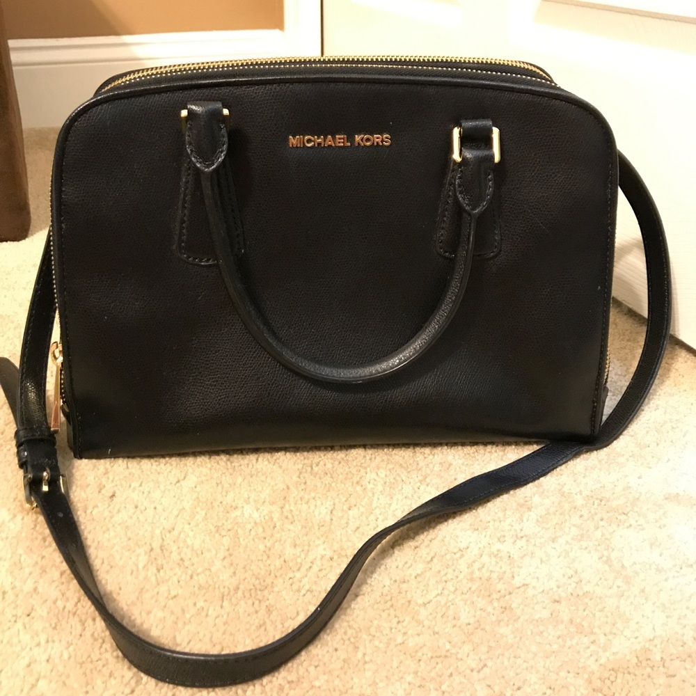 MOVING SALE: Michael Kors Crossbody